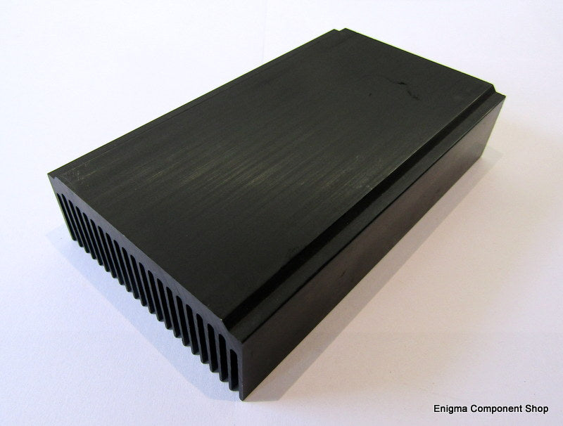 Dissipateur thermique en aluminium HS110 pour amplificateurs de moyenne puissance