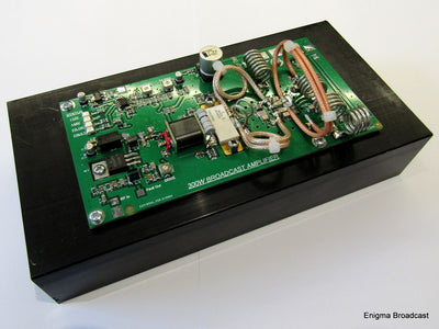 300W FM Broadcast Reference Design using the BLF278 showing the circuit schematic and layout for the broadband amplifier.