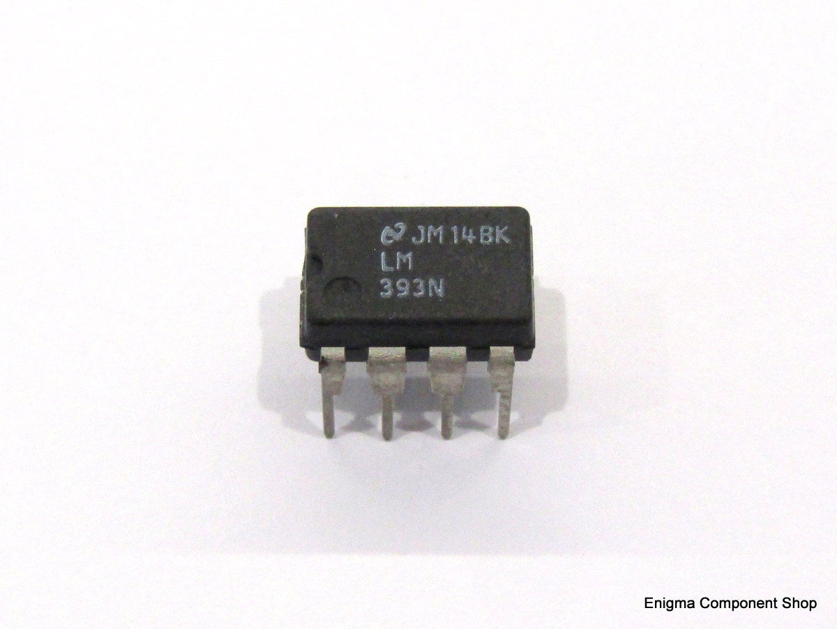 LM393N Comparator IC