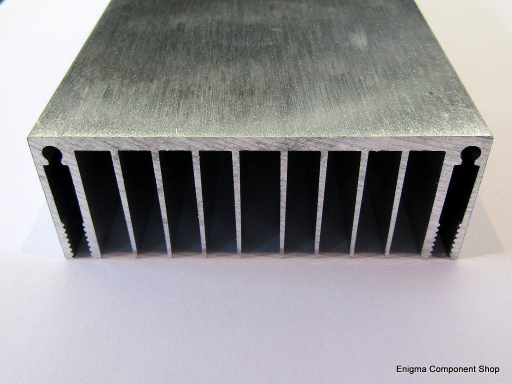 Dissipateur thermique en aluminium HS100 pour amplificateurs de moyenne puissance